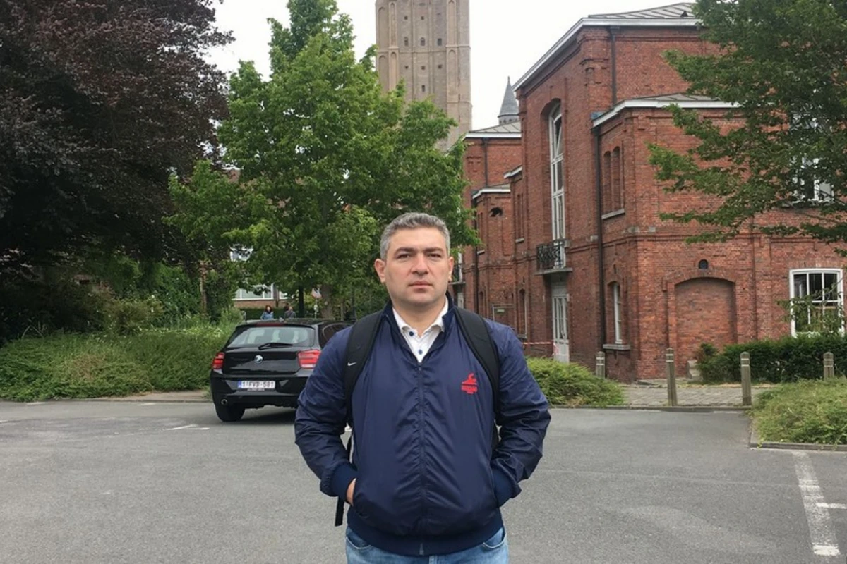 Tanınmış vəkil: Polis şöbəsində zorakılığa məruz qaldım