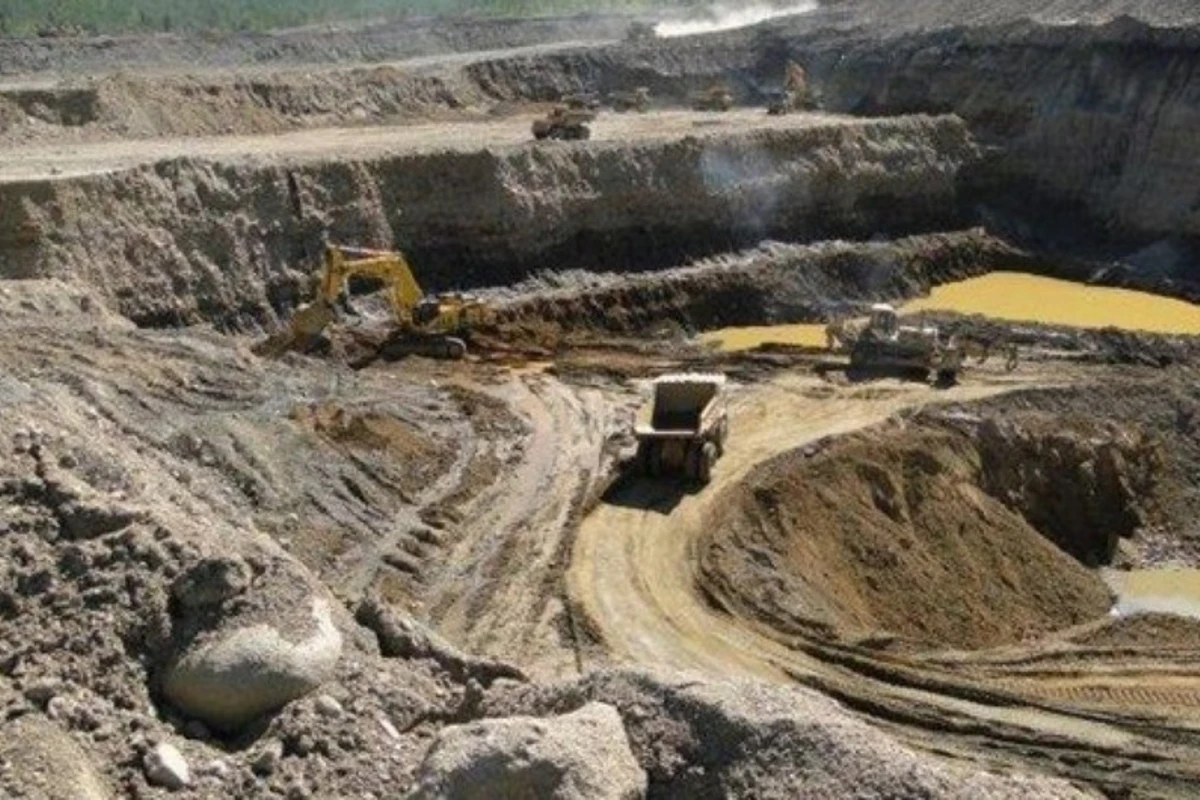 Azərbaycanda 1 100-dən çox faydalı qazıntı yatağı var