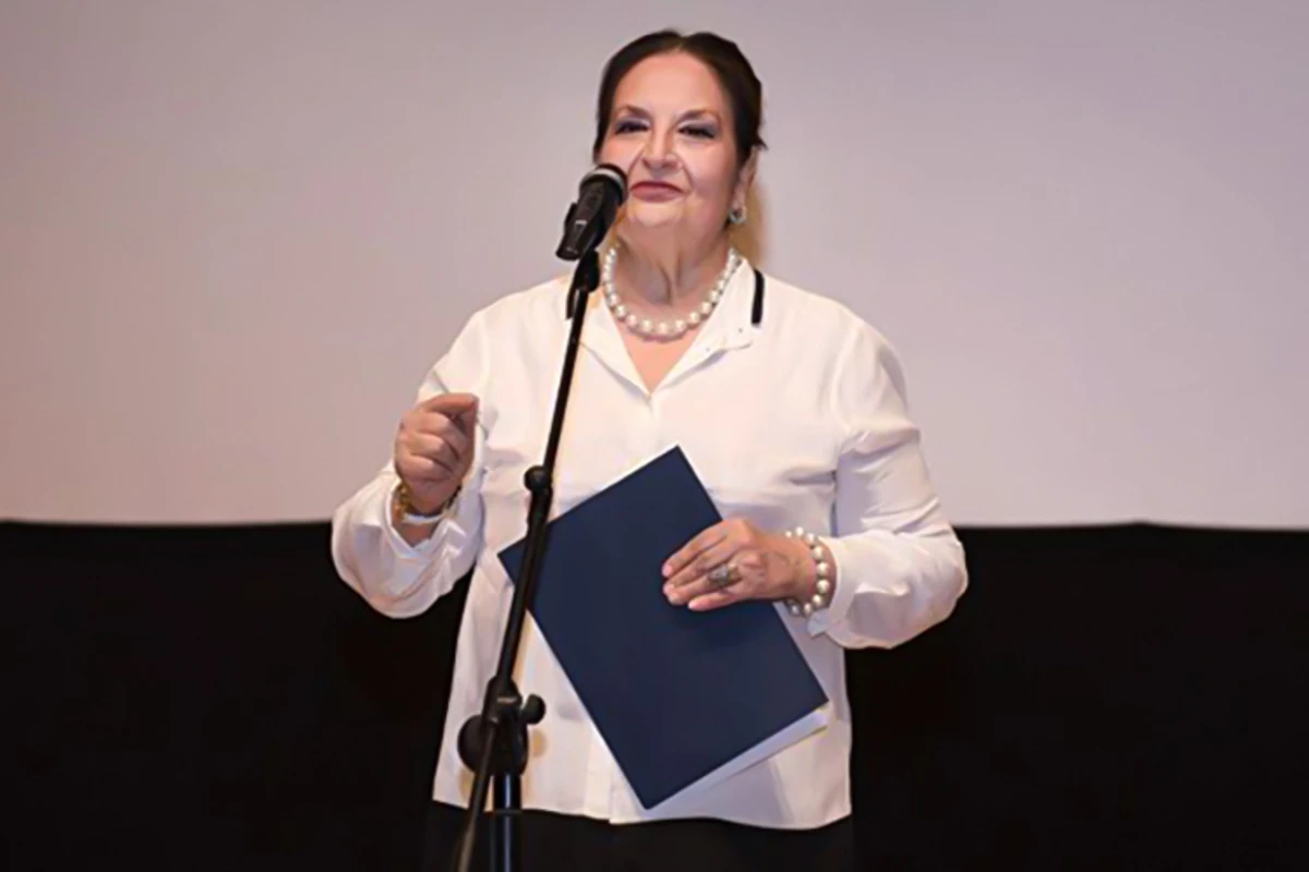 Qanunsuz parkinq Şəfiqə Məmmədovanın ittifaqına məxsus imiş