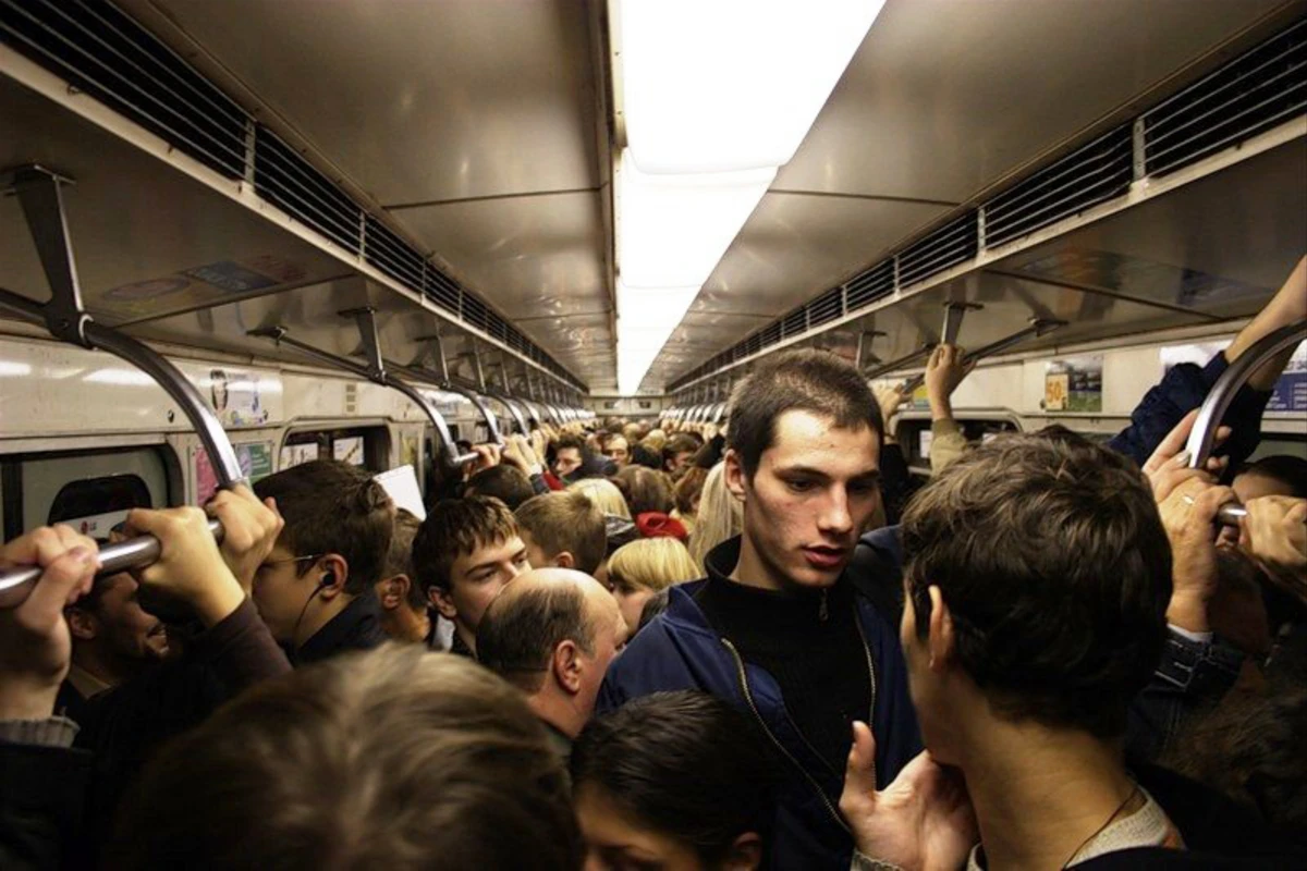 Bakı metrosunda baş verən səs-küyün səbəbi nədir? - AÇIQLAMA