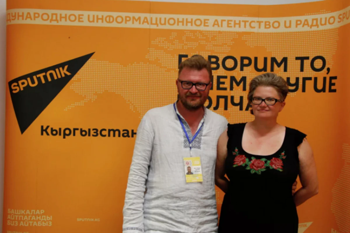 “Sputnik Azərbaycan”ın şef-redaktoru ölkəni tərk edir - FOTO