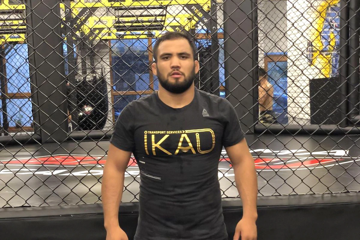 Azərbaycanın MMA döyüşçüsü ermənilərə görə Bayraqdar ləqəbi aldı Azərbaycanın MMA döyüşçüsü ermənilərə görə Bayraqdar ləqəbi aldı