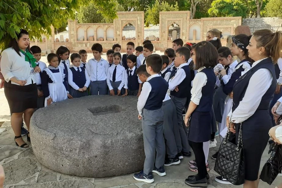 DYP-dan şagird ekskursiyaları təşkil edənlərə MÜRACİƏT: Zərurət yarandıqda ... DYP-dan şagird ekskursiyaları təşkil edənlərə MÜRACİƏT: Zərurət yarandıqda ...