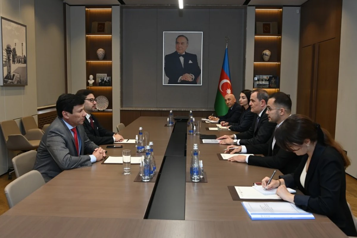 Ceyhun Bayramov Paraqvay Parlamentinin təmsilçiləri ilə görüşdü