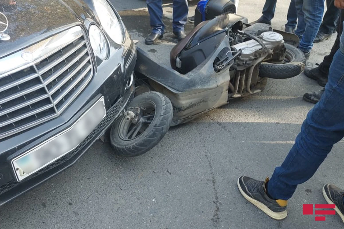 Bakıda motosiklet yük maşını ilə toqquşub, ölən var