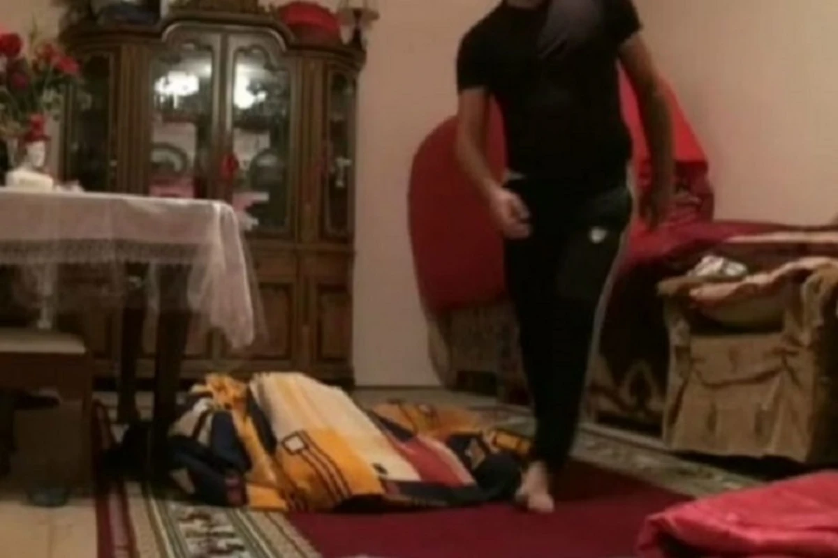 Həmcinsi ilə 18+ videosu yayılan kişinin keçmiş arvadı: “Video yayılandan sonra...”