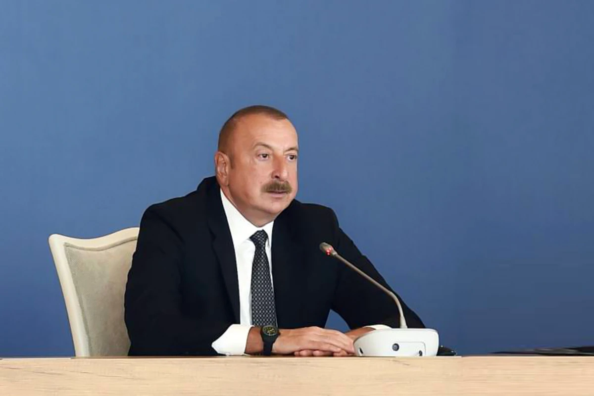Президент: Армения ставит под сомнение территориальную целостность АР, заставляя нас делать то же самое