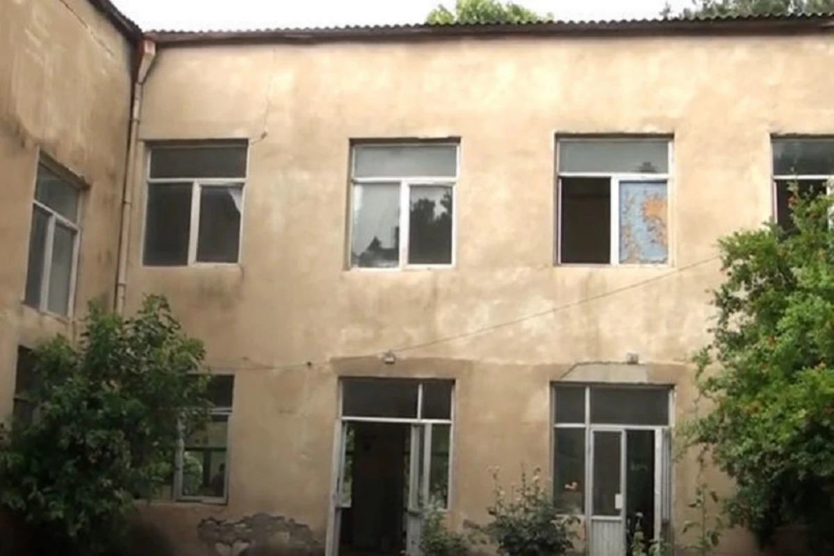 Превратившиеся в развалины очаги культуры - ВИДЕО