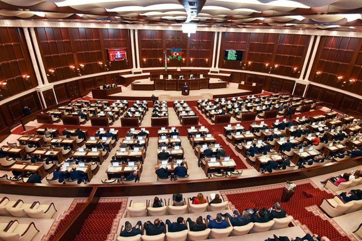Deputatların maaşı artırılır - MƏBLƏĞ