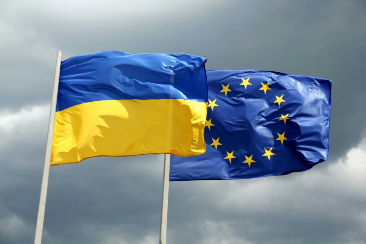 Все страны Евросоюза поддержали предоставление Украине статуса кандидата - Bloomberg