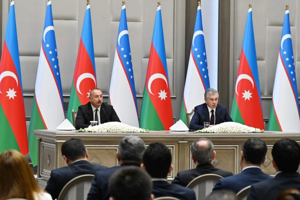 Prezident: Ərazi bütövlüyümüzü bərpa edərkən özbək xalqının və Prezidentinin dəstəyini xüsusi qeyd etmək istərdim Prezident: Ərazi bütövlüyümüzü bərpa edərkən özbək xalqının və Prezidentinin dəstəyini xüsusi qeyd etmək istərdim