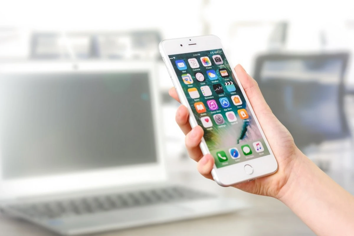 Mobil telefon istifadəçilərinin NƏZƏRİNƏ - Bunu qətiyyən etməyin - XƏBƏRDARLIQ Mobil telefon istifadəçilərinin NƏZƏRİNƏ - Bunu qətiyyən etməyin - XƏBƏRDARLIQ