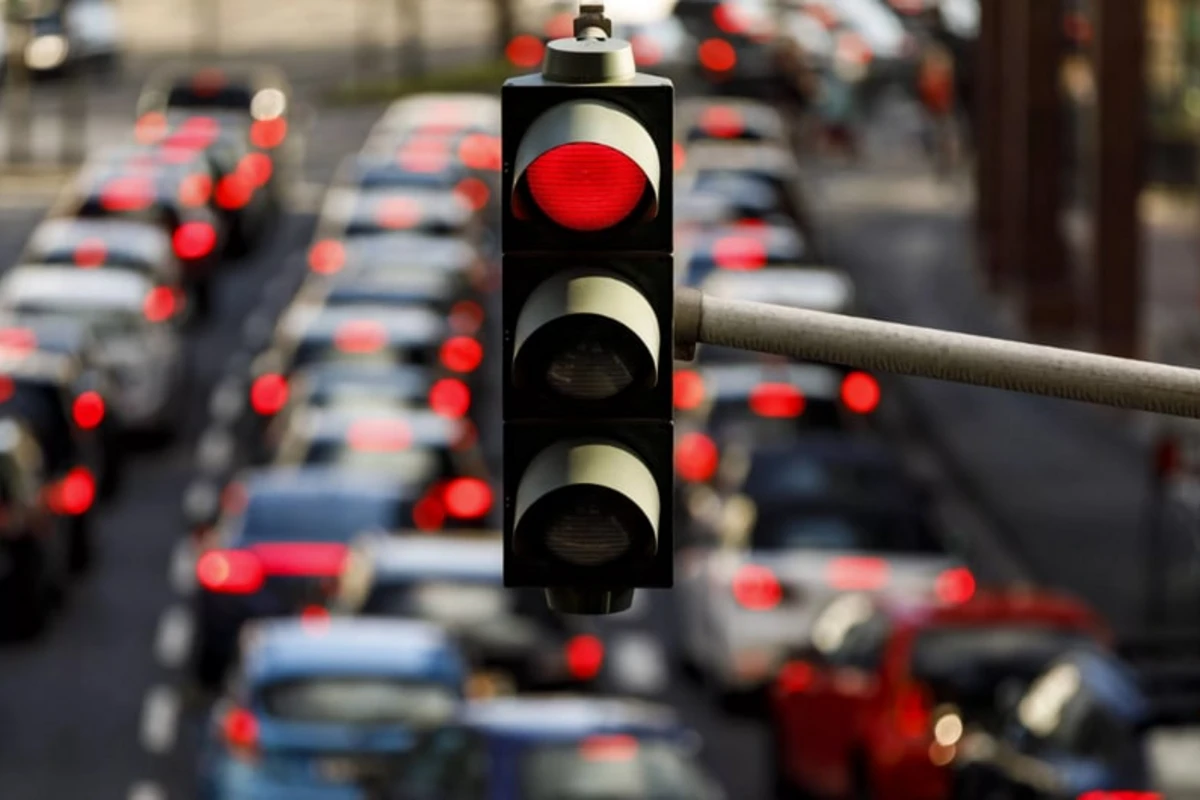 Bakıda sıxlıq müşahidə edilən yollar açıqlanıb - SİYAHI