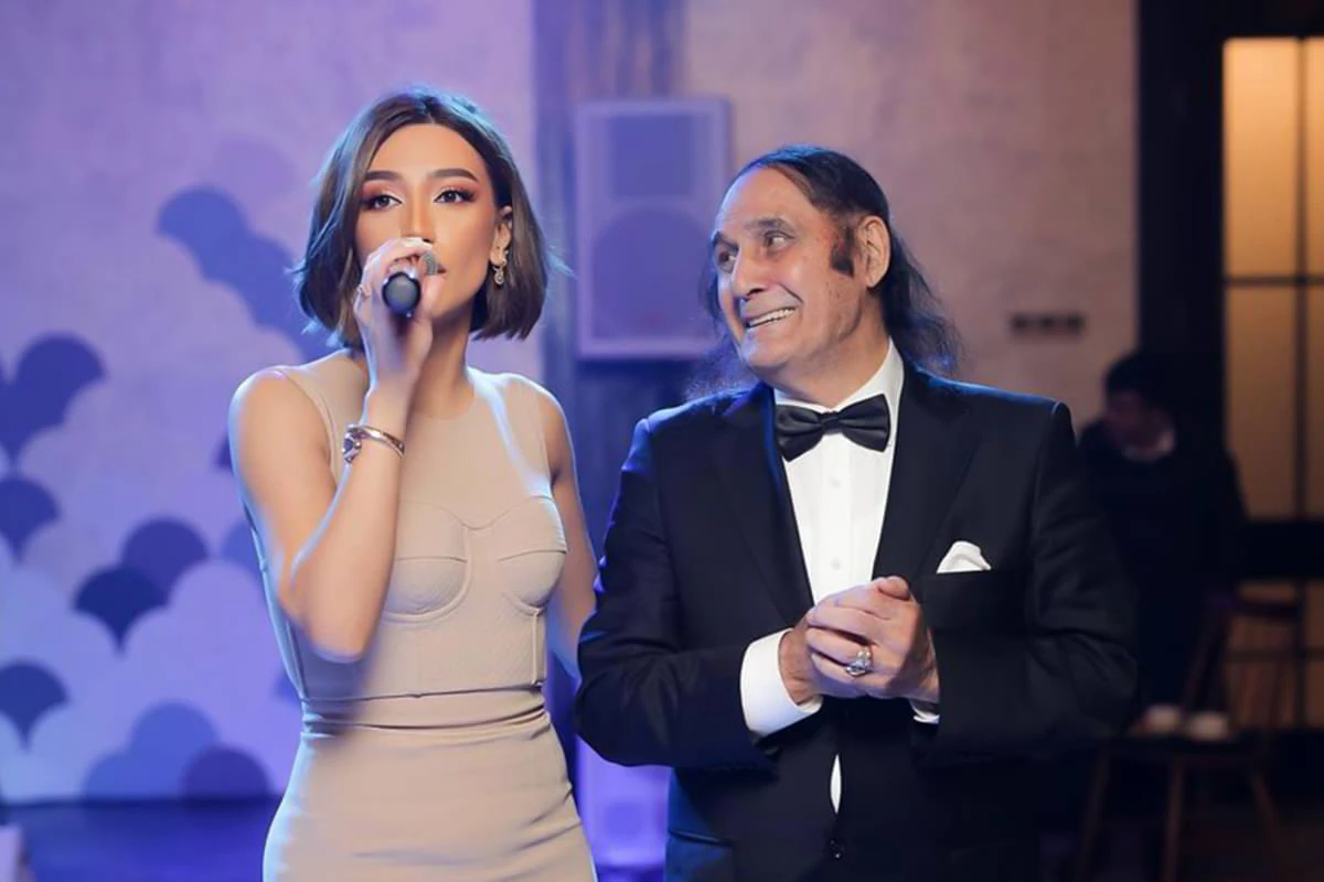 Röya Ayxan: Eşqinin oduna gizli yanmışam - FOTO/VİDEO Röya Ayxan: Eşqinin oduna gizli yanmışam - FOTO/VİDEO