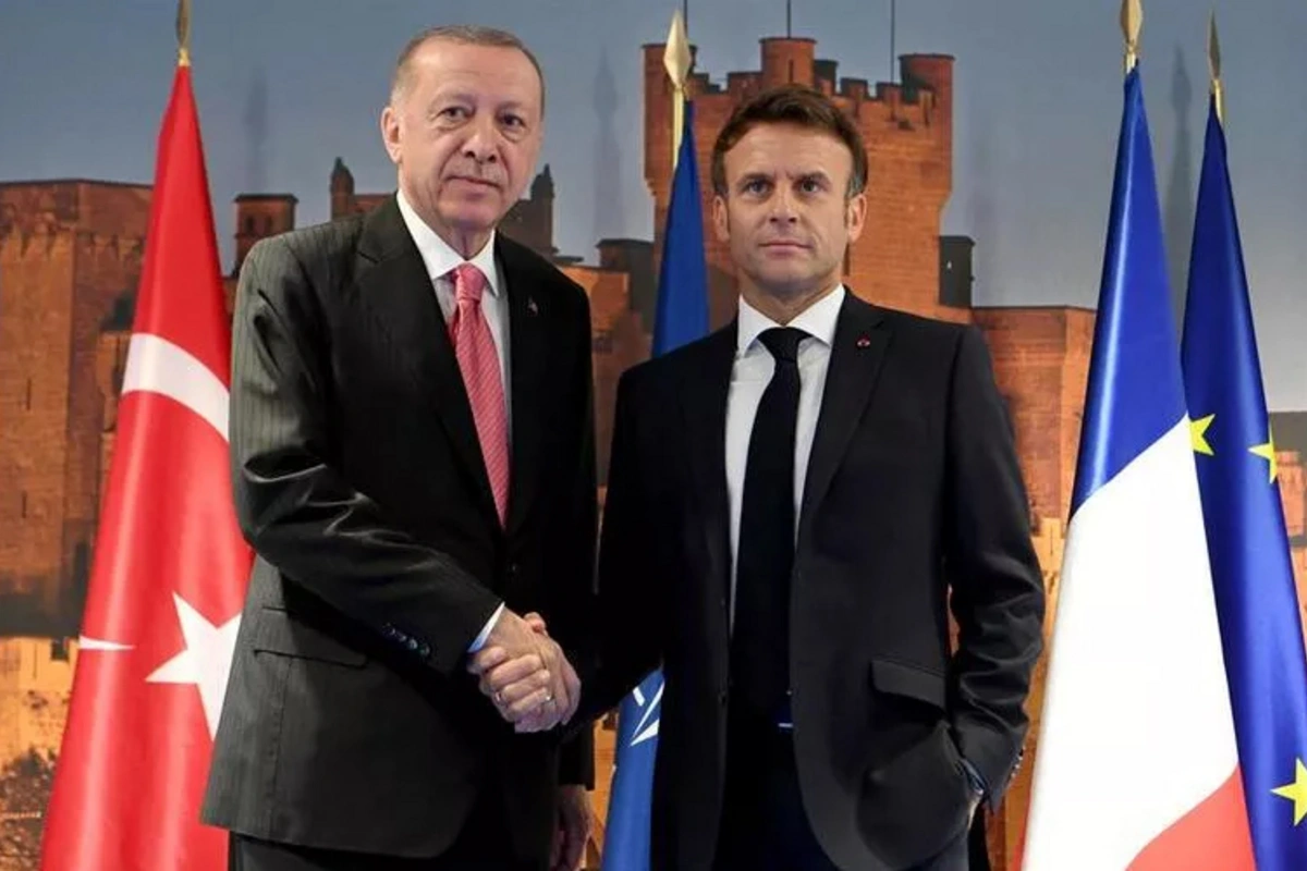Rəcəb Tayyib Ərdoğan Emmanuel Makronla görüşdü