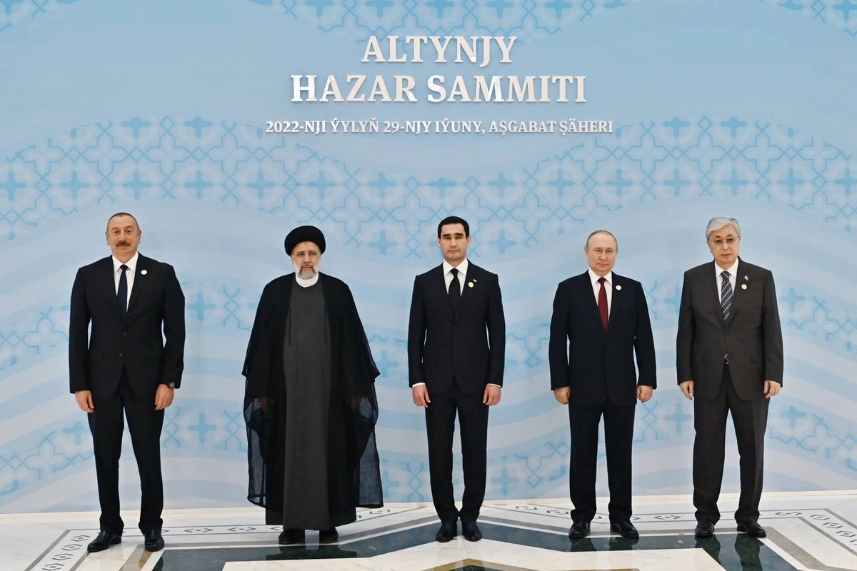 İlham Əliyev Xəzəryanı Dövlətlərin Dövlət Başçılarının VI Zirvə Toplantısında iştirak edib - FOTO İlham Əliyev Xəzəryanı Dövlətlərin Dövlət Başçılarının VI Zirvə Toplantısında iştirak edib - FOTO