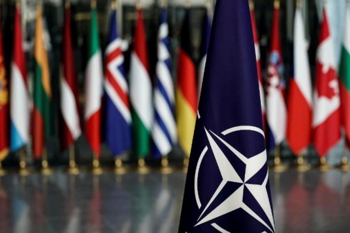 NATO sammitində “Rus salatı” - FOTO
