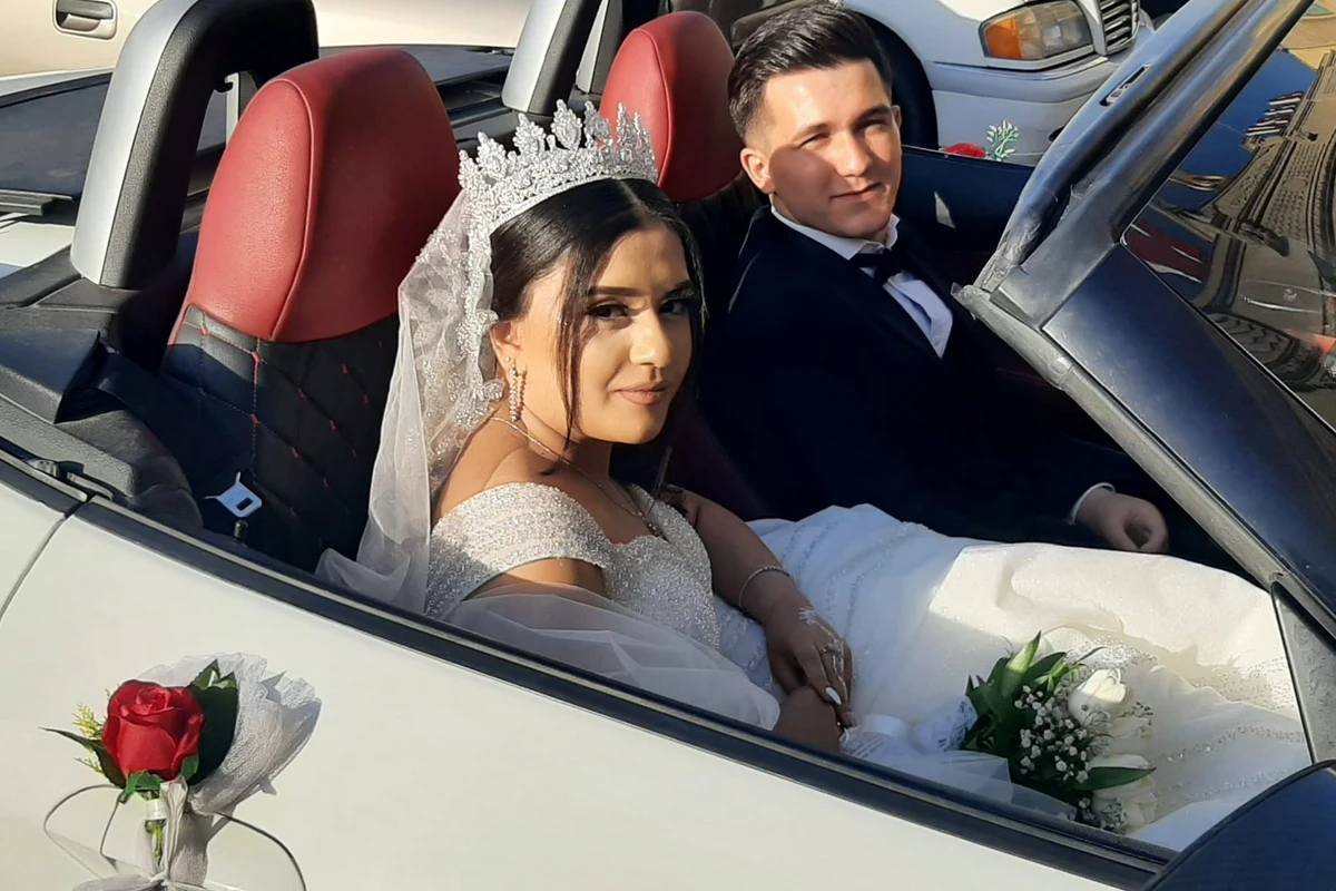 Vətən müharibəsi qazisinə toyunda mənzil hədiyyə olundu - VİDEO Vətən müharibəsi qazisinə toyunda mənzil hədiyyə olundu - VİDEO