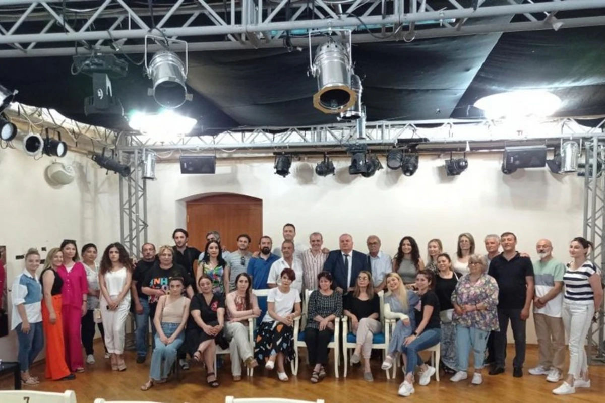 YUĞ Teatrına baş rejissor təyin olunub - FOTO