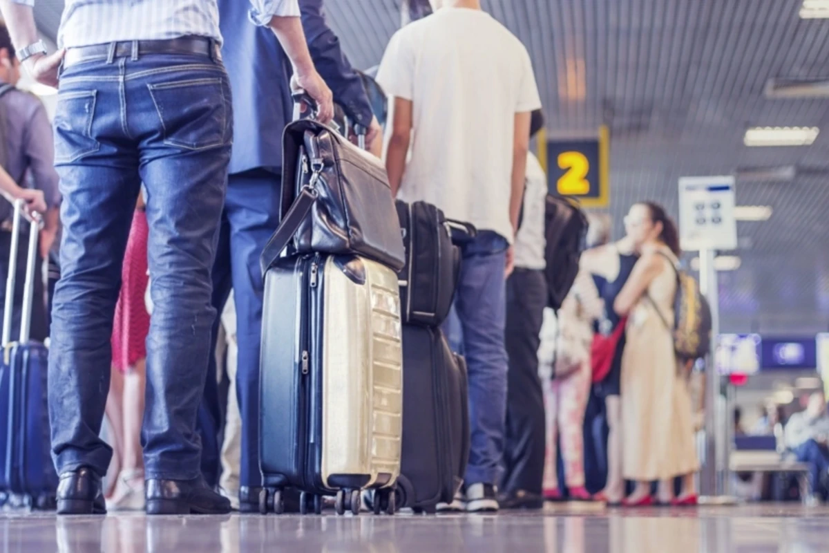 Daha bir ölkə turistlər üçün koronavirus məhdudiyyətlərini ləğv edir Daha bir ölkə turistlər üçün koronavirus məhdudiyyətlərini ləğv edir