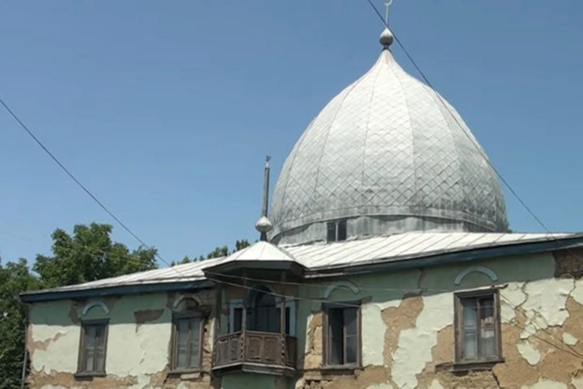 Qubada daşı daş üstə qalmayan tarixi məscid - VİDEO