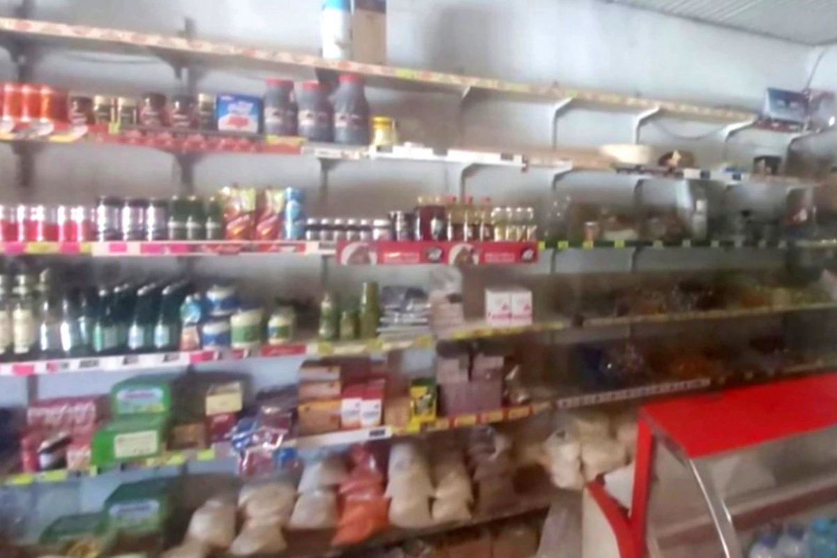 Marketdə vaxtı bitmiş məhsullar aşkarlandı - FOTO
