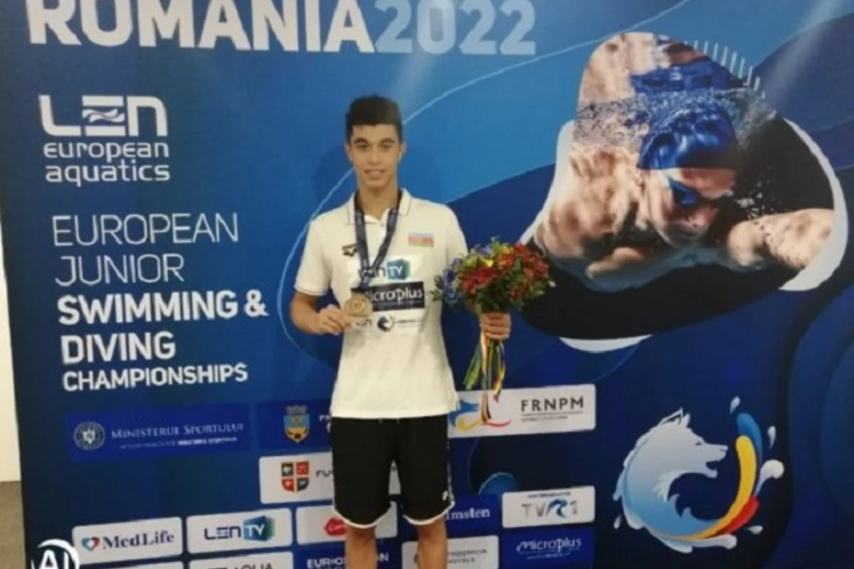 Азербайджанский пловец впервые в истории стал призером чемпионата Европы