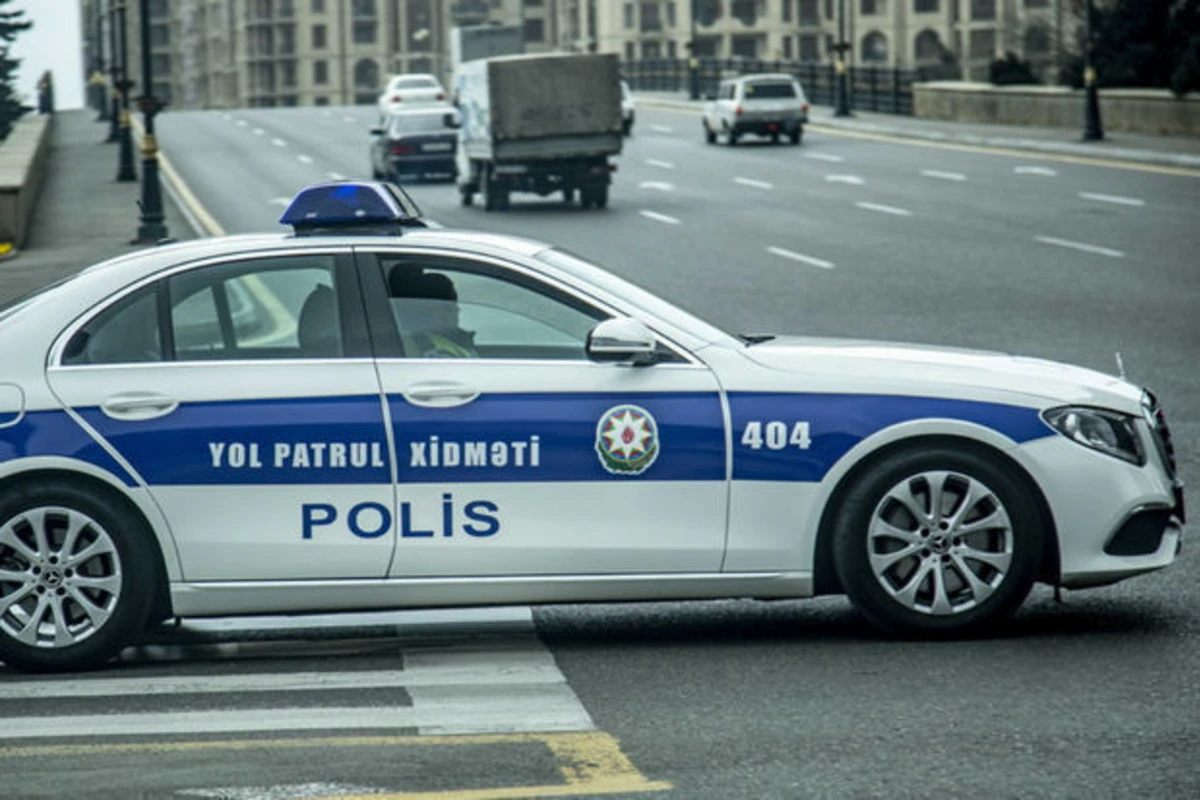 Bakıda polisə kəllə atıb qolunu dişləyən şəxs həbs olundu Bakıda polisə kəllə atıb qolunu dişləyən şəxs həbs olundu