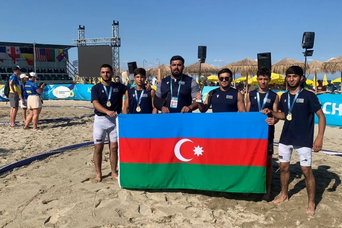 Azərbaycanın çimərlik güləşi üzrə komandası Avropa çempionu oldu