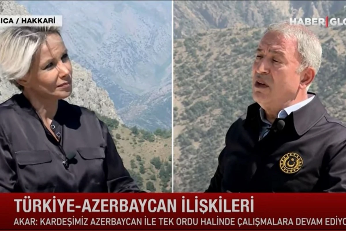 Hulusi Akar: “Türkiyə Azərbaycanla bir ordu halında fəaliyyət göstərir”