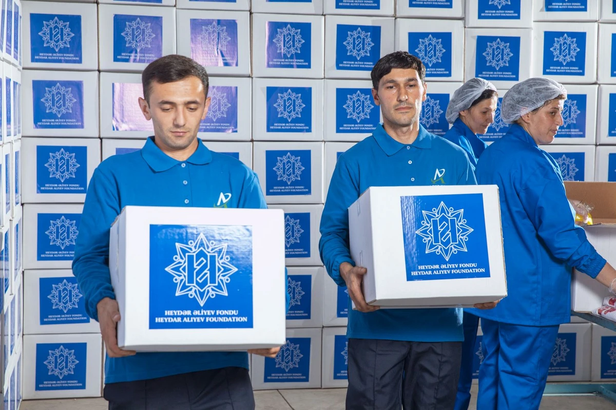 Mehriban Əliyevanın təşəbbüsü ilə şəhid ailələrinə bayram sovqatları çatdırılıb - FOTO