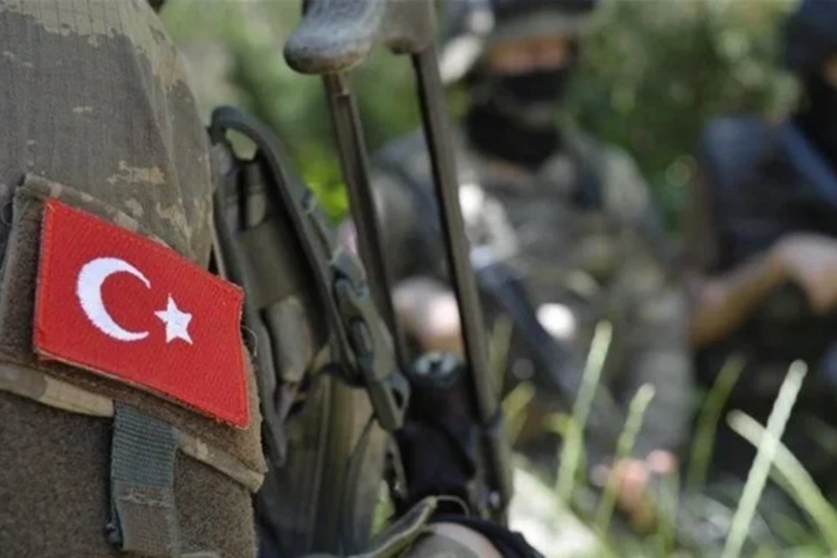 Türkiyə ordusunun hərbçisi terrorçularla atışmada həlak oldu Türkiyə ordusunun hərbçisi terrorçularla atışmada həlak oldu