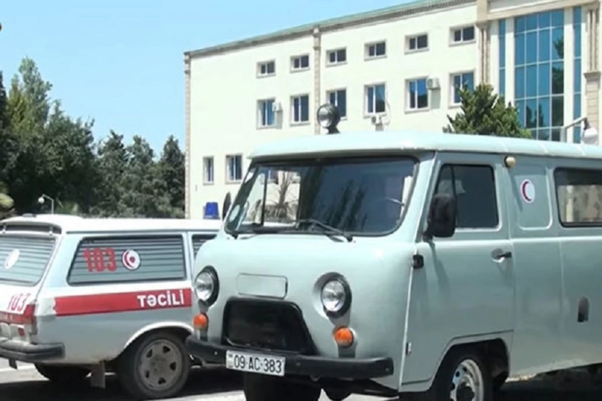 В Барде автомобили скорой помощи находятся в непригодном состоянии? - ВИДЕО