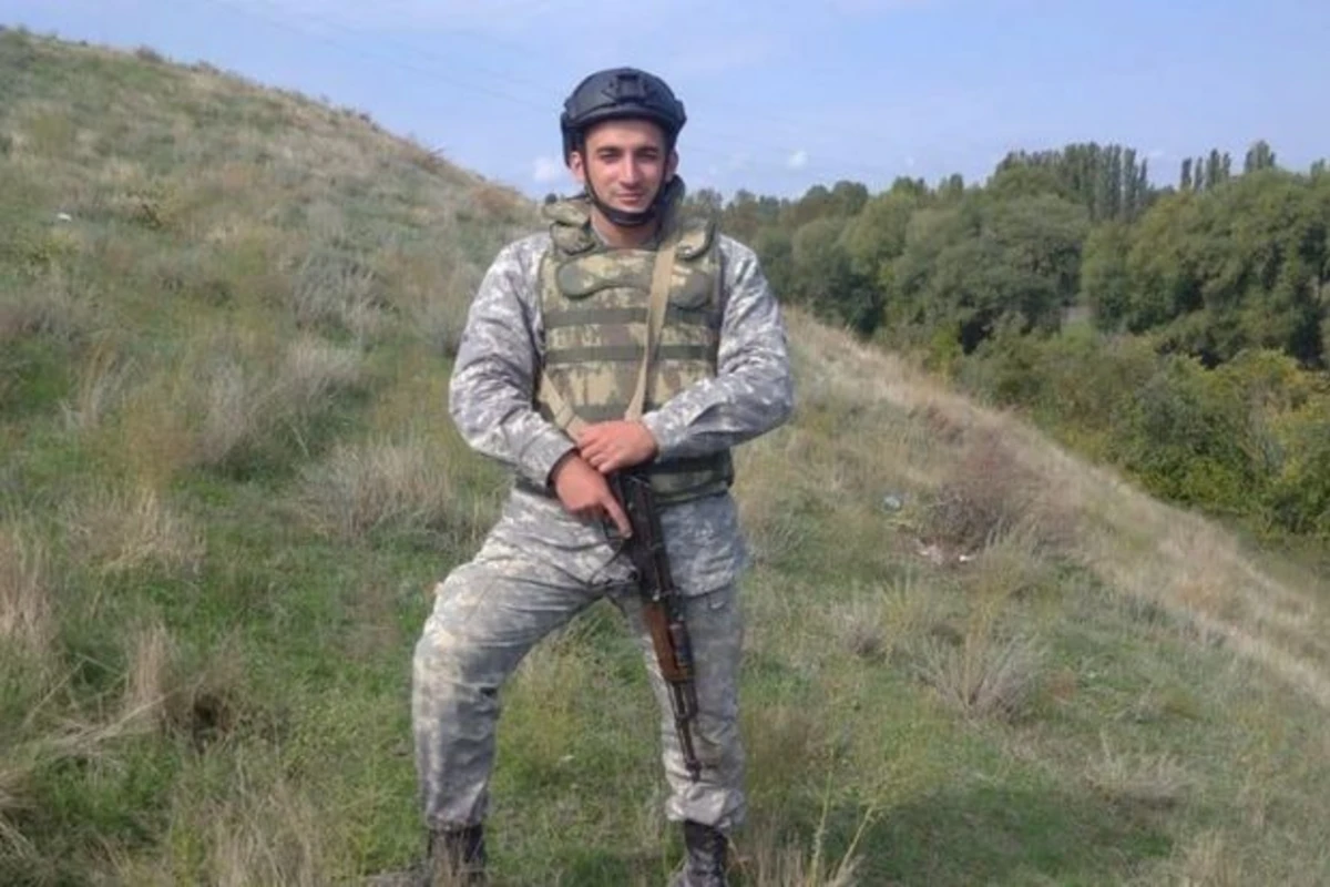 Qazi: “Yaralı hərbçini ərazidən çıxaran zaman özüm də yaralandım” - FOTO