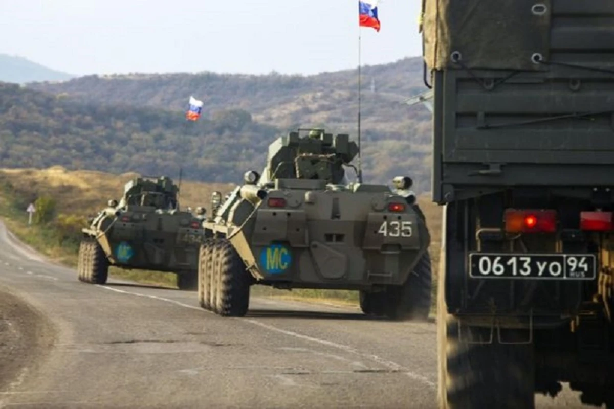 Azərbaycan hərbçiləri rus sülhməramlılarının kolonunu saxlayaraq geri qaytarıblar