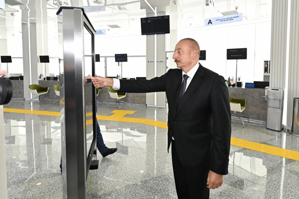 Ильхам Алиев на открытии Сумгайытского регионального центра ASAN xidmət - ФОТО