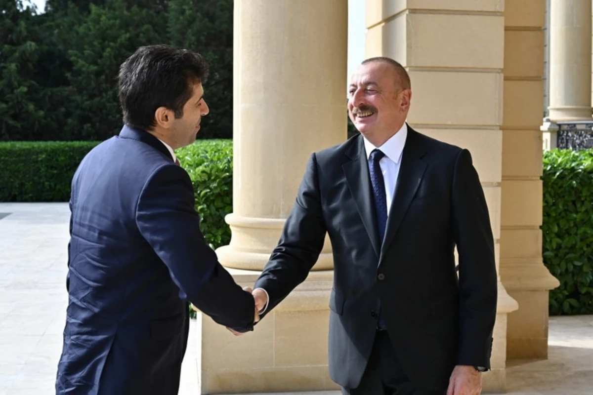İlham Əliyevin Kiril Petkov ilə birgə işçi şam yeməyi oldu