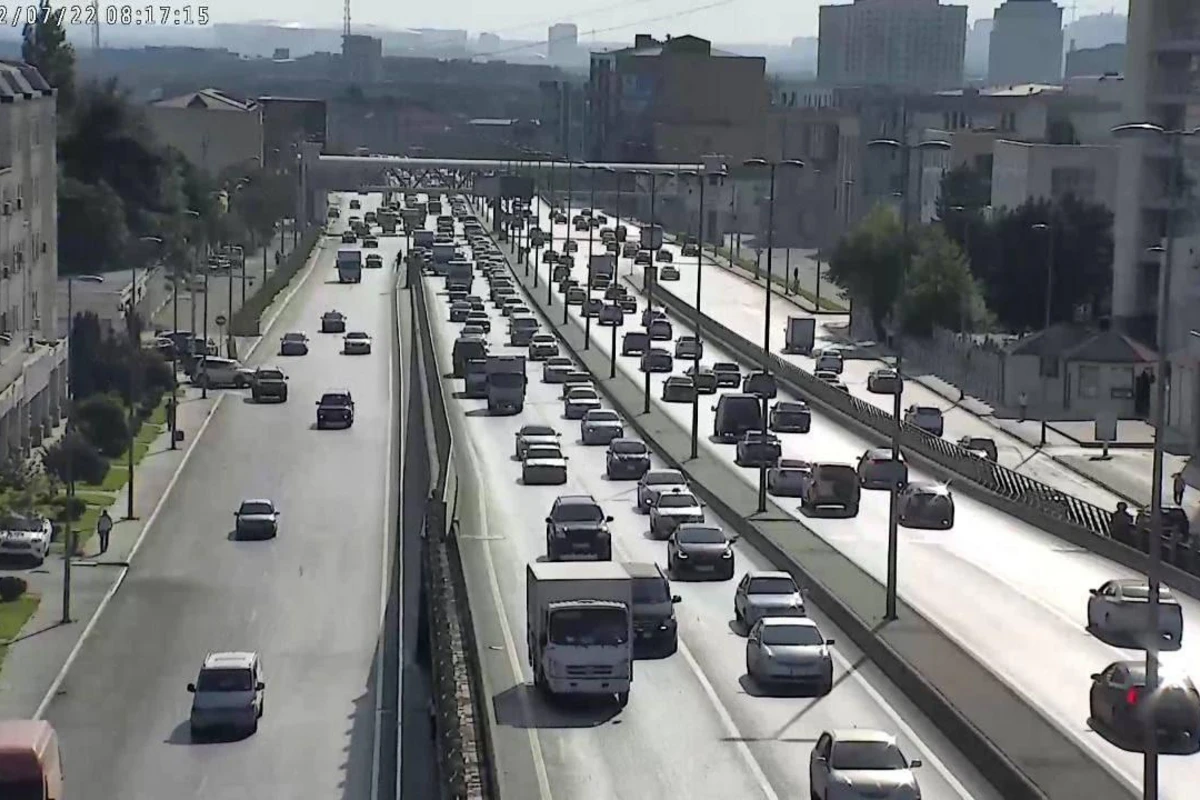 Bu yollarda sıxlıq var - SİYAHI
