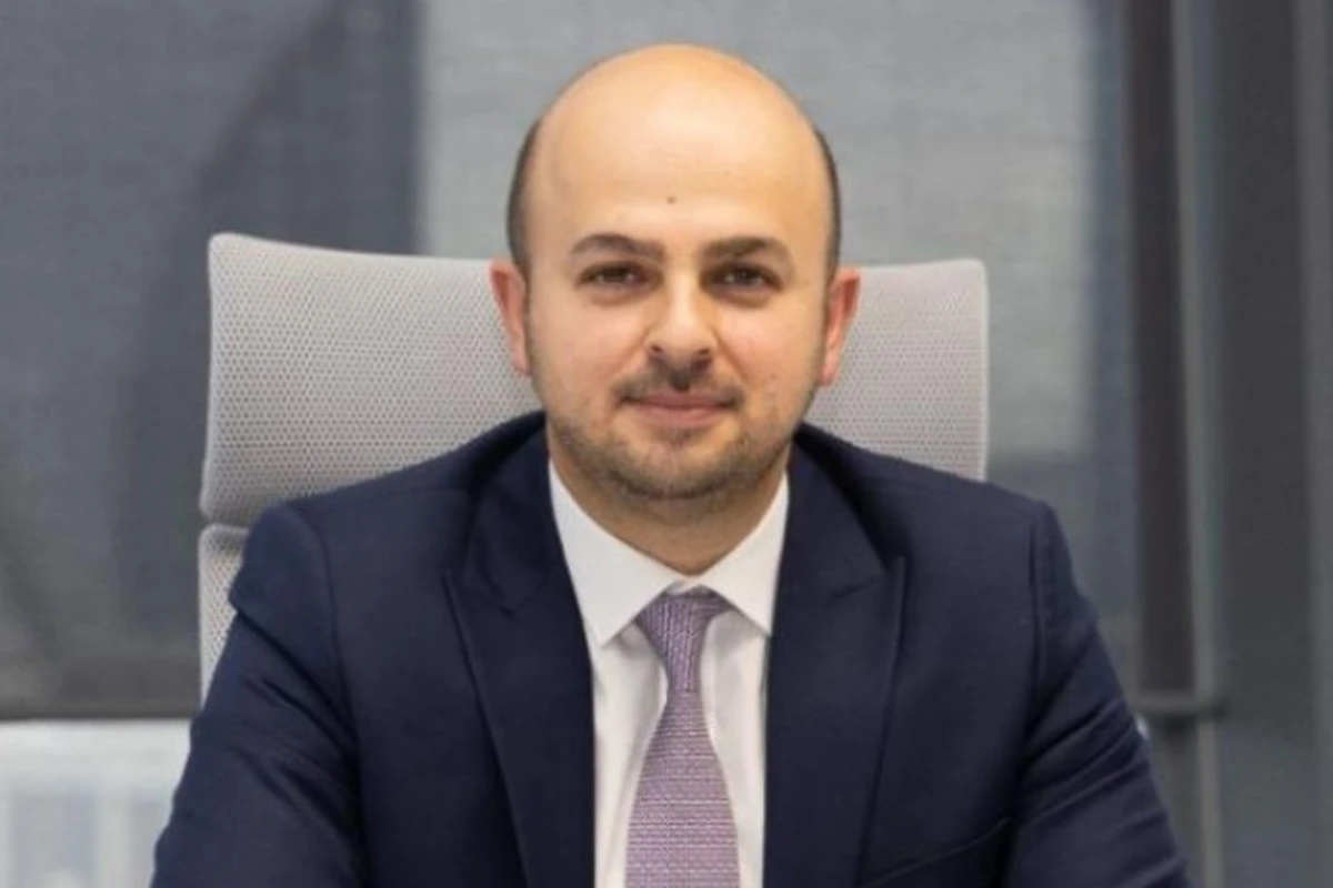 Vahid Hacıyev Şərqi Zəngəzurla bağlı yaradılan şuranın sədri oldu - SƏRƏNCAM Vahid Hacıyev Şərqi Zəngəzurla bağlı yaradılan şuranın sədri oldu - SƏRƏNCAM