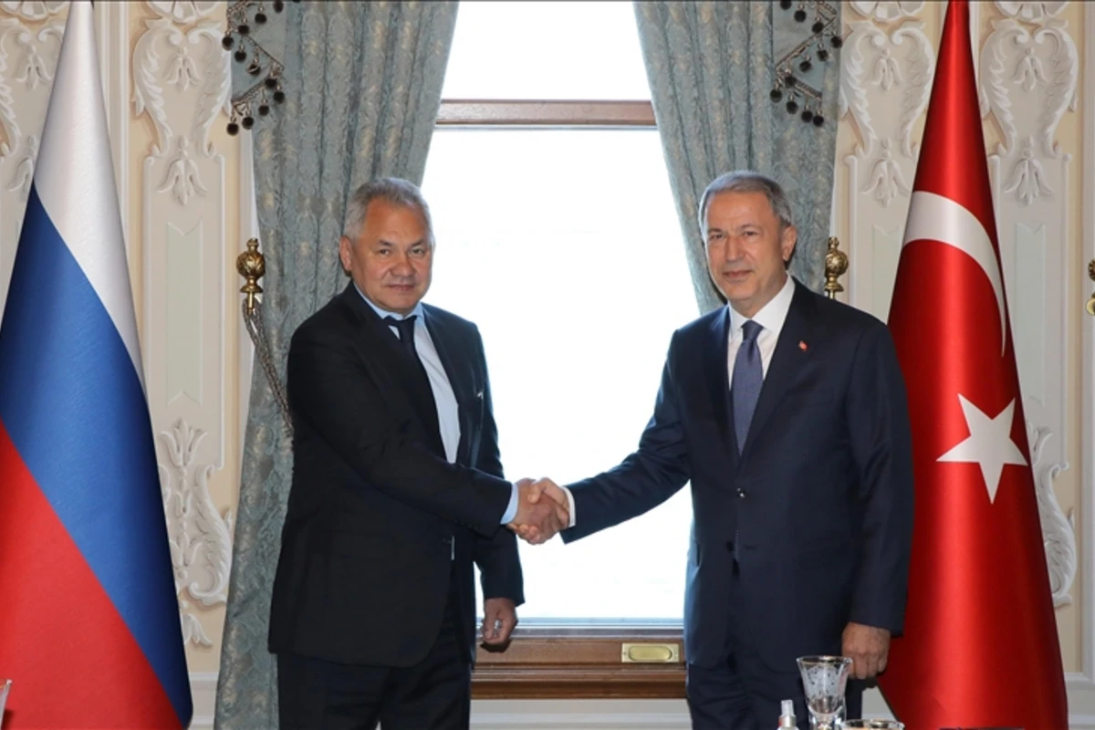 Hulusi Akar və Şoyqu arasında görüş olub