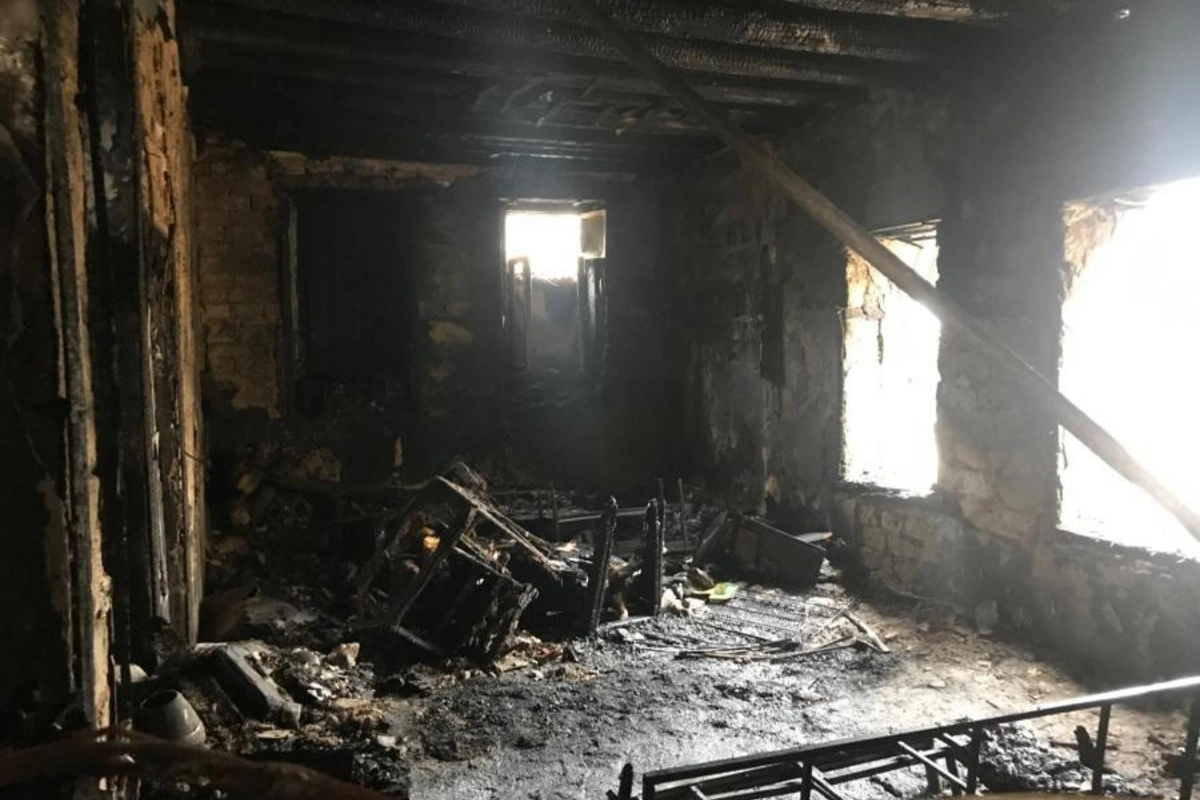 Bakıda evdə partlayış oldu, xəsarət alan var