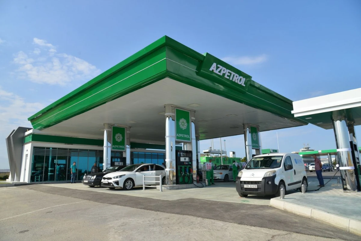“Azpetrol” şirkəti yanacaqdoldurma məntəqələrinin sayını 93-yə çatdırdı “Azpetrol” şirkəti yanacaqdoldurma məntəqələrinin sayını 93-yə çatdırdı