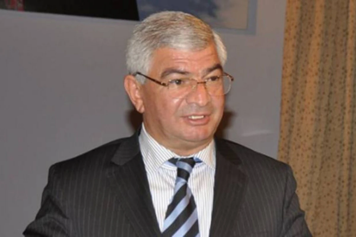 İşdən çıxarılan İCRA BAŞÇISI: “Hazırda gözəl yerlərdən birində dincəlirəm”
