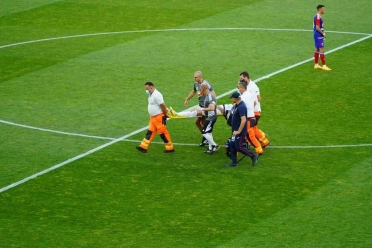 Qəbələnin ağır zədə alan futbolçusu komanda ilə məşqlərə başladı