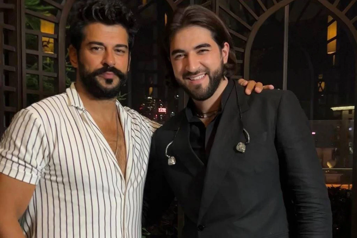 Burak Özçivit Rusiyada azərbaycanlı müğənninin mahnı təqdimatında - FOTO/VİDEO