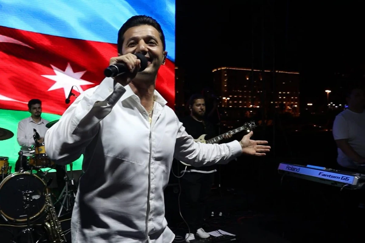 Xəyyam Nisanovun konsertindən GÖRÜNTÜLƏR - FOTO/VİDEO