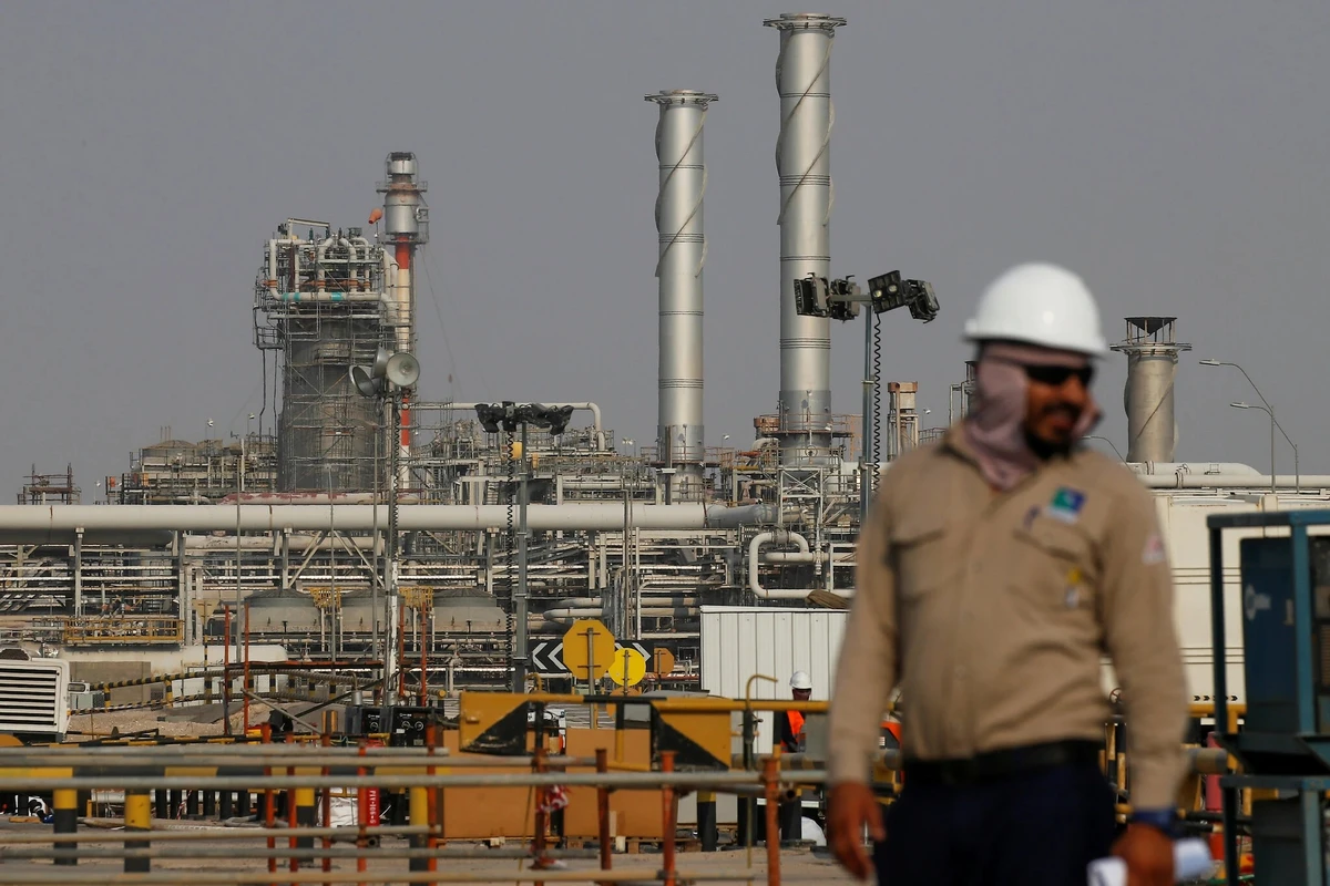 Саудовская Аравия собралась рекордно поднять цену на свою нефть