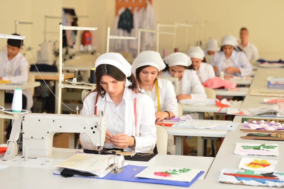 Peşə məktəblərinə tələbə qəbulunun vaxtı AÇIQLANDI