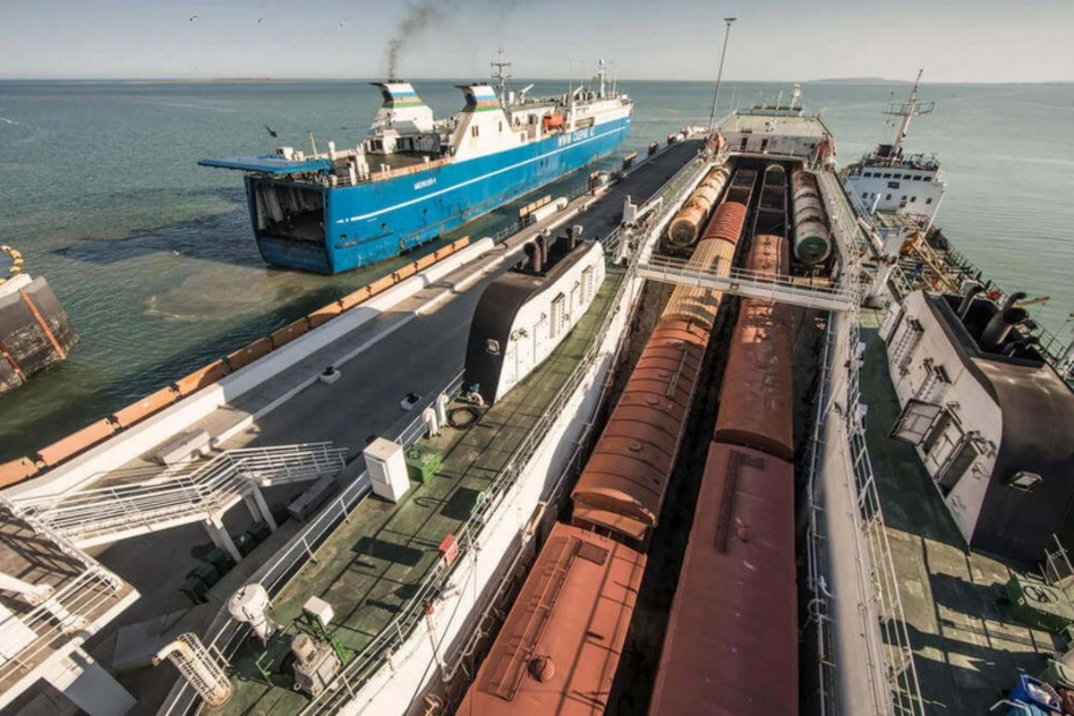 Пожар на судне в морском порту Пута потушен - ОБНОВЛЕНО