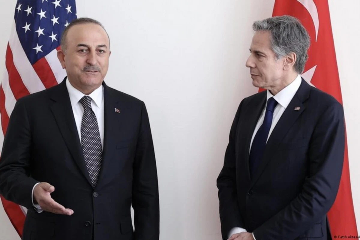 Çavuşoğlu Blinkenlə Azərbaycan və Ermənistan arasında dialoqu müzakirə edib